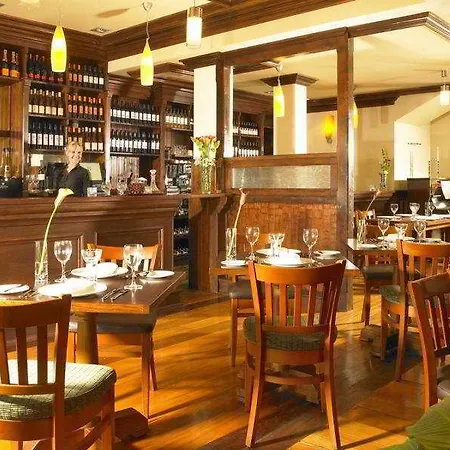 旅馆 格伦加里夫公园酒店 *